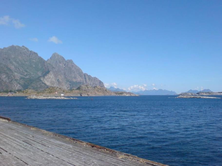 With Fantastic Seaview In Henningsvaer. Apartment