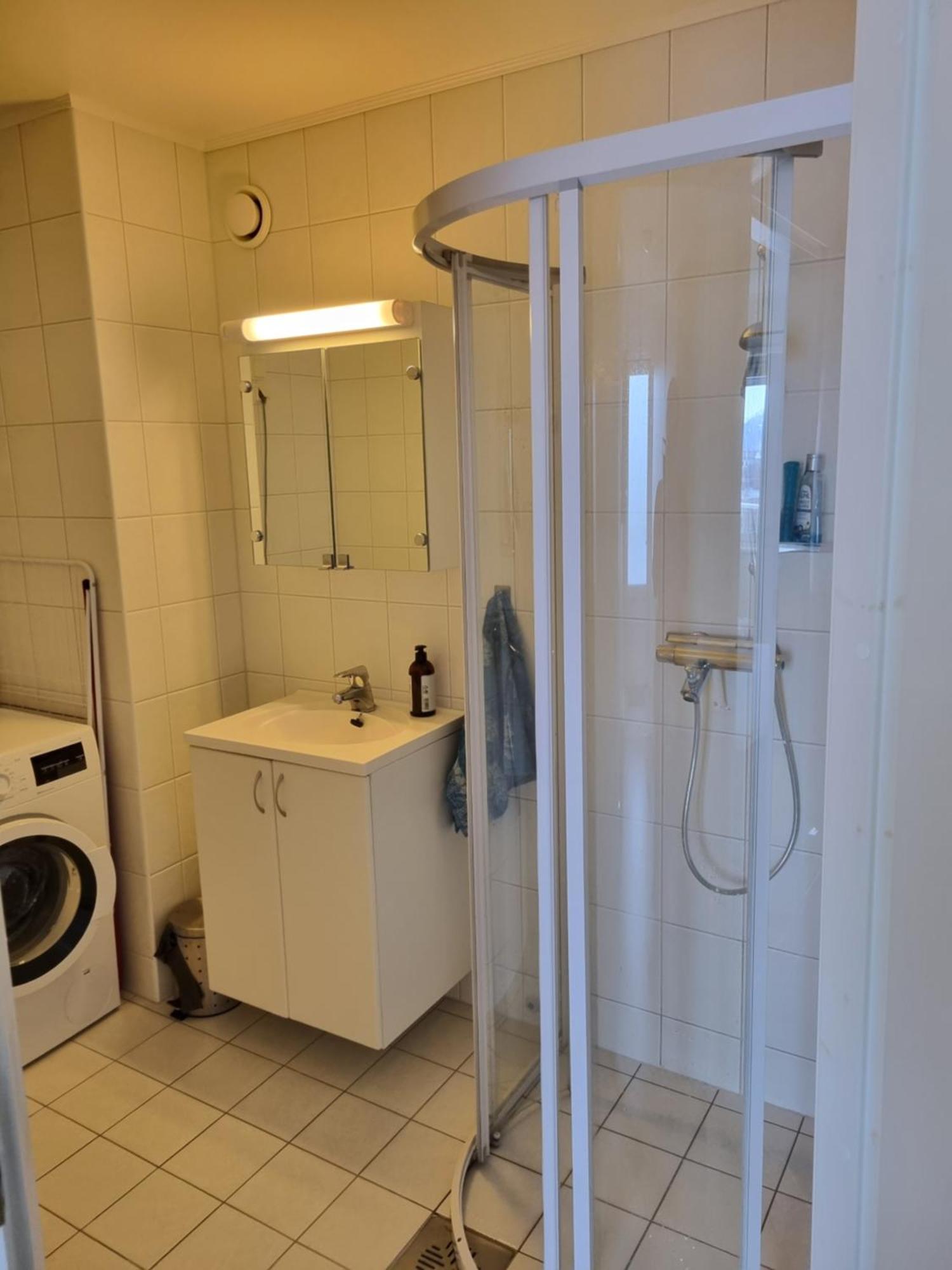 Apartment With Fantastic Seaview In Henningsvaer.