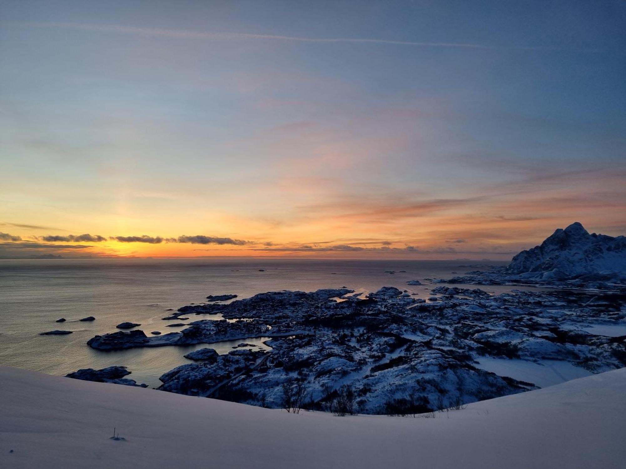With Fantastic Seaview In Henningsvaer. Apartment Henningsvaer